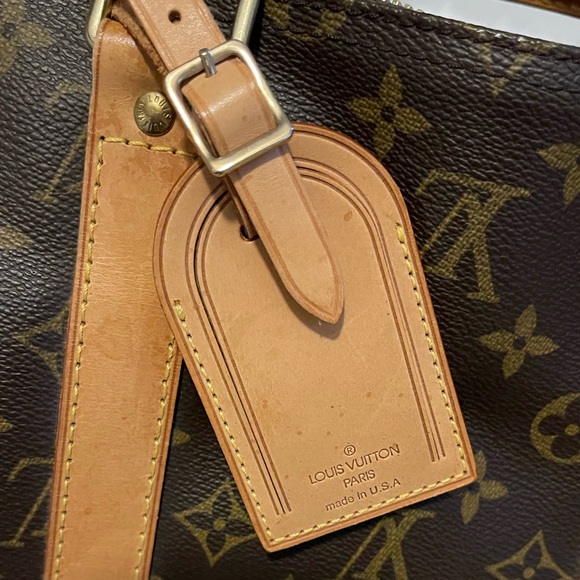 Authentic Louis Vuitton duffle - Picture 7 of 10
